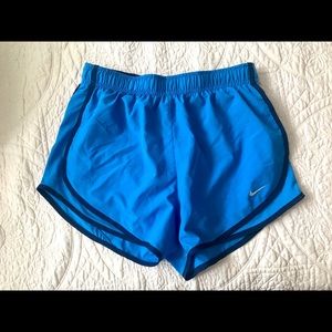 Women’s Size M Running Shorts
